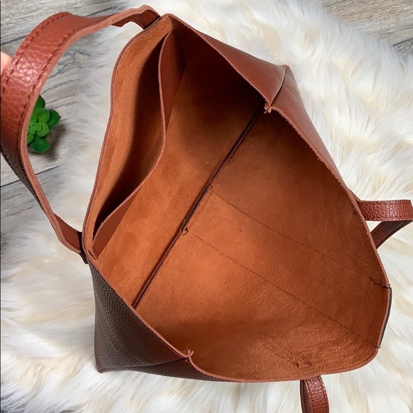 Vince Camuto Large Leather Tote with Pocket Slip - Picture 5 of 5